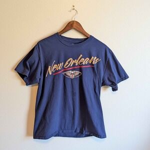 NBA New Orleans Pelicans T-Shirt Mens Large Navy Blue Graphic Logo Tee